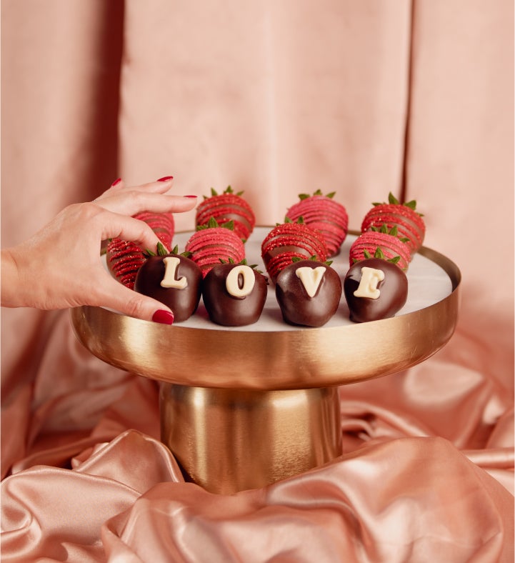 Sending Love™ Artisan Belgian Chocolate Strawberries