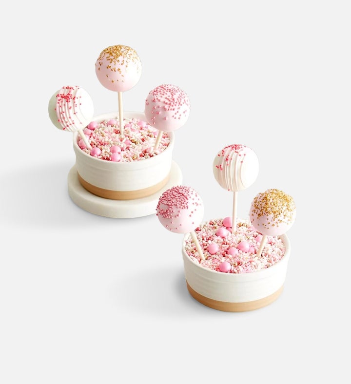 Pink & White Cake Pops with Drizzled Strawberries